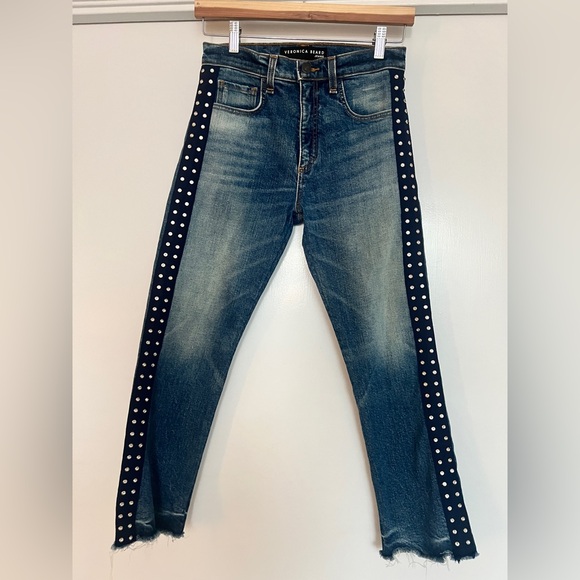 Veronica Beard Denim - Veronica Beard - Cropped Jeans with Studded Detail- Ines blue wash